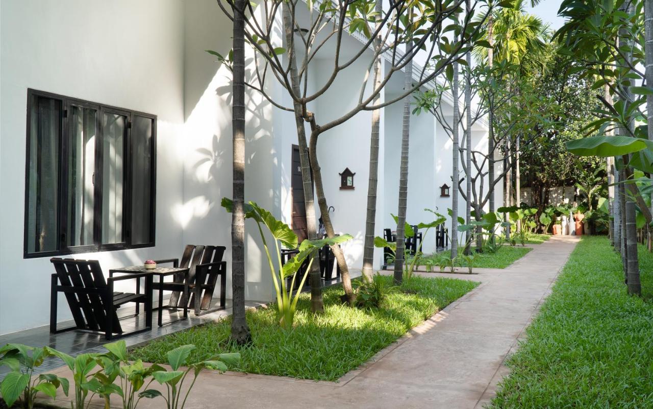 The Urban Hotel Sziemreap Kültér fotó