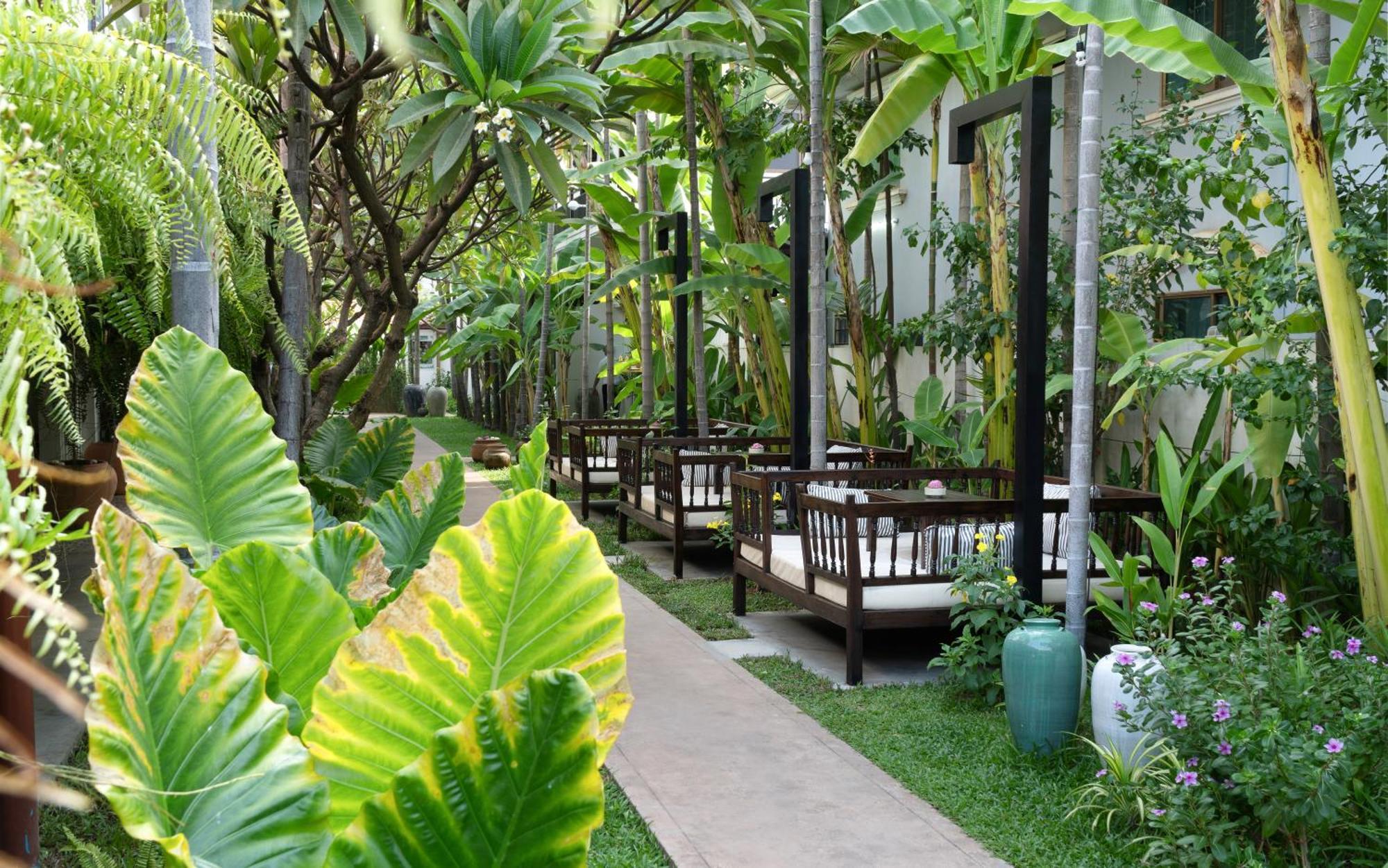 The Urban Hotel Sziemreap Kültér fotó