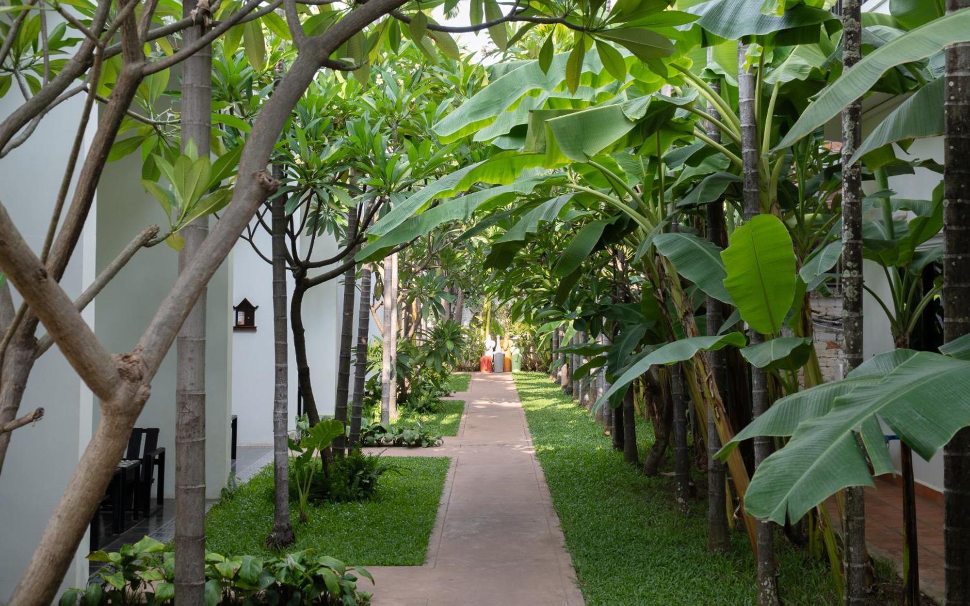 The Urban Hotel Sziemreap Kültér fotó
